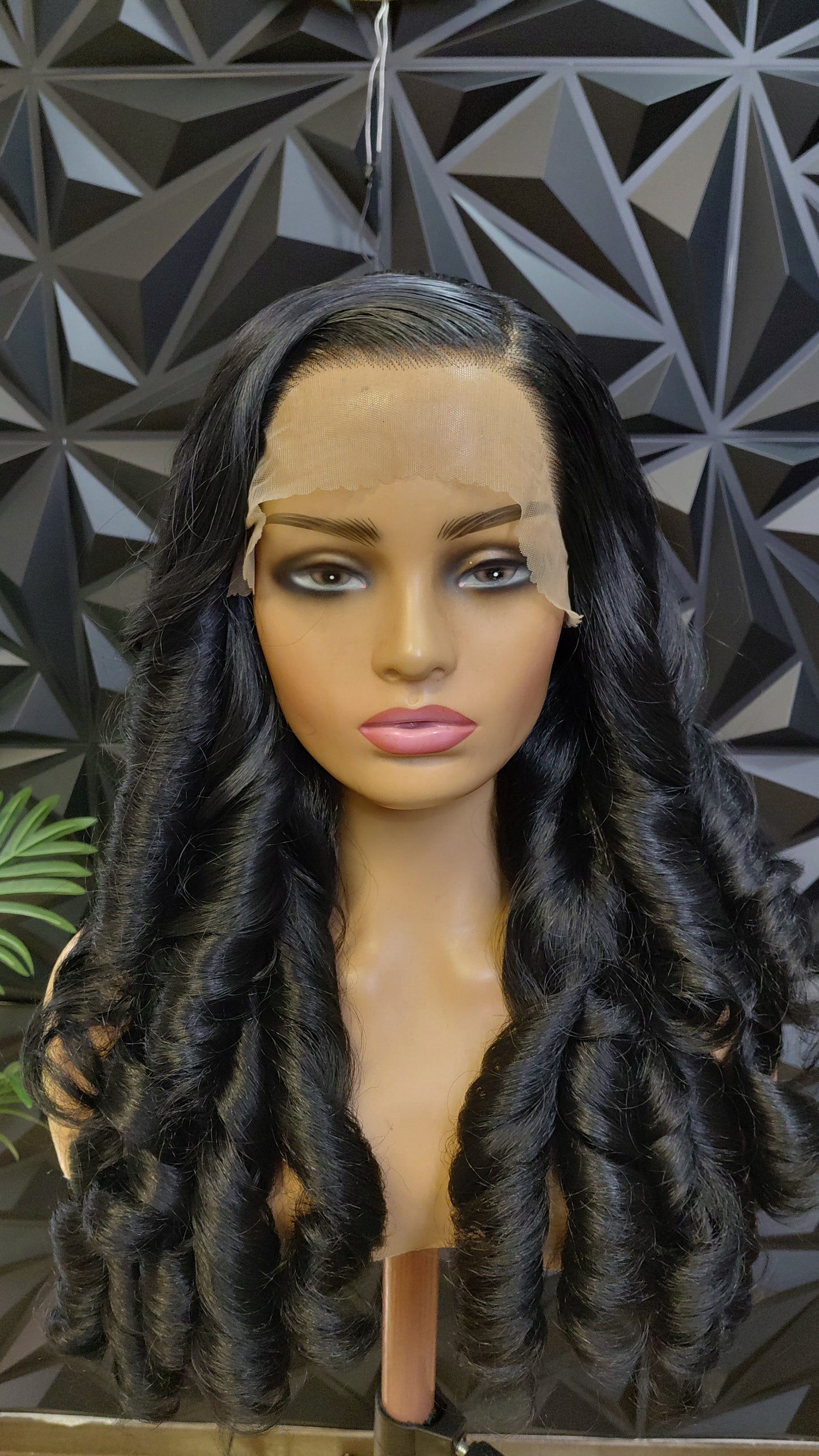Classic Luxe Bounce Wig