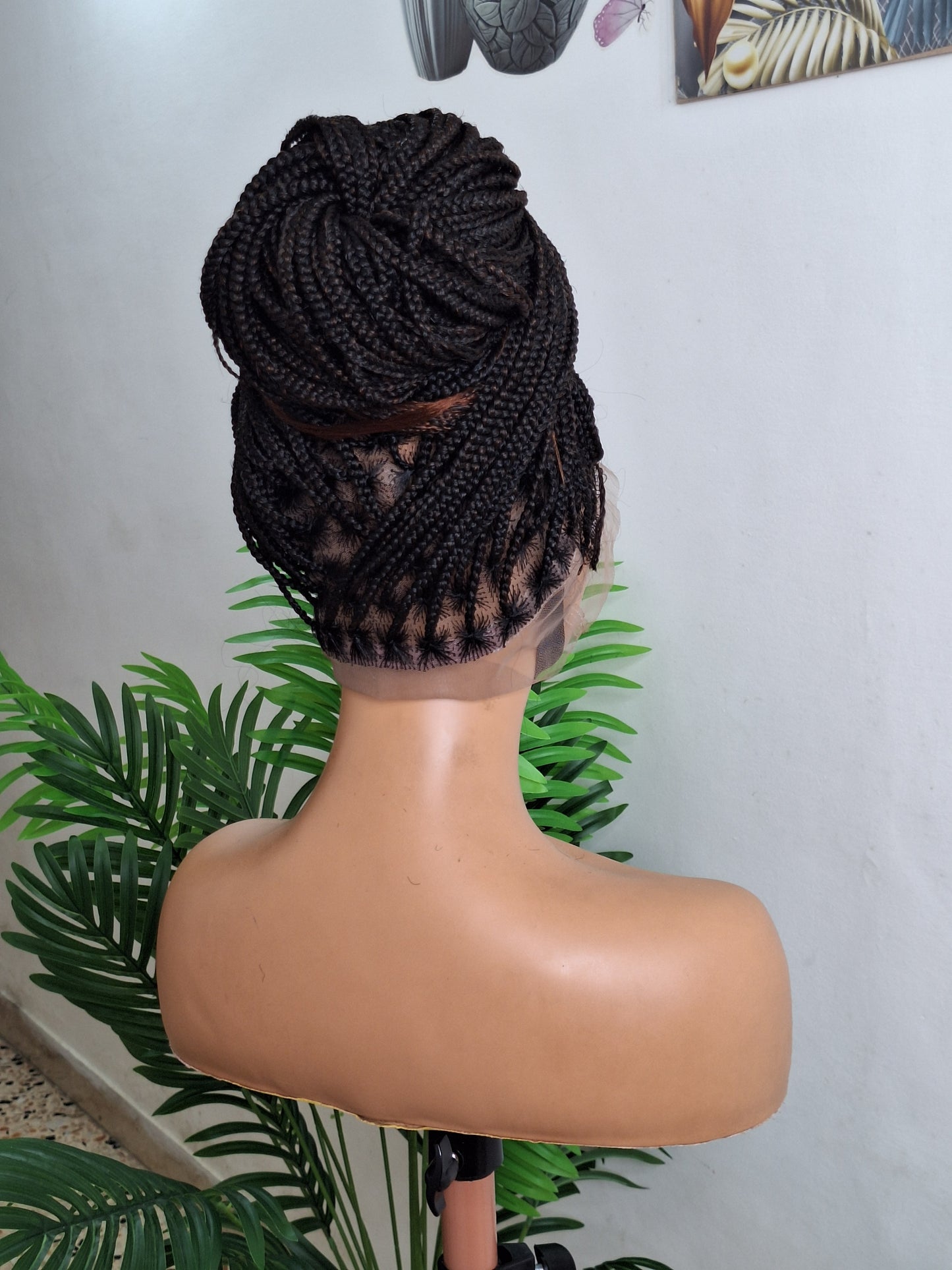 Knotless braided wig