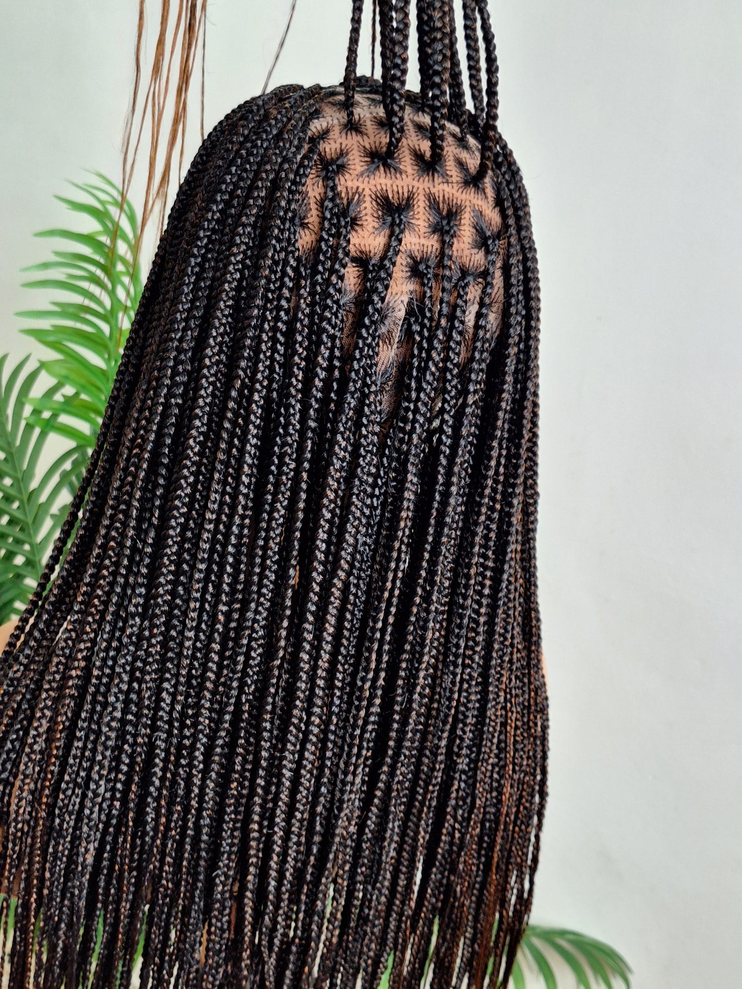 Knotless braided wig